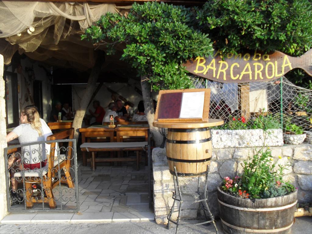 Apartments Barcarola Pag Town Exterior foto